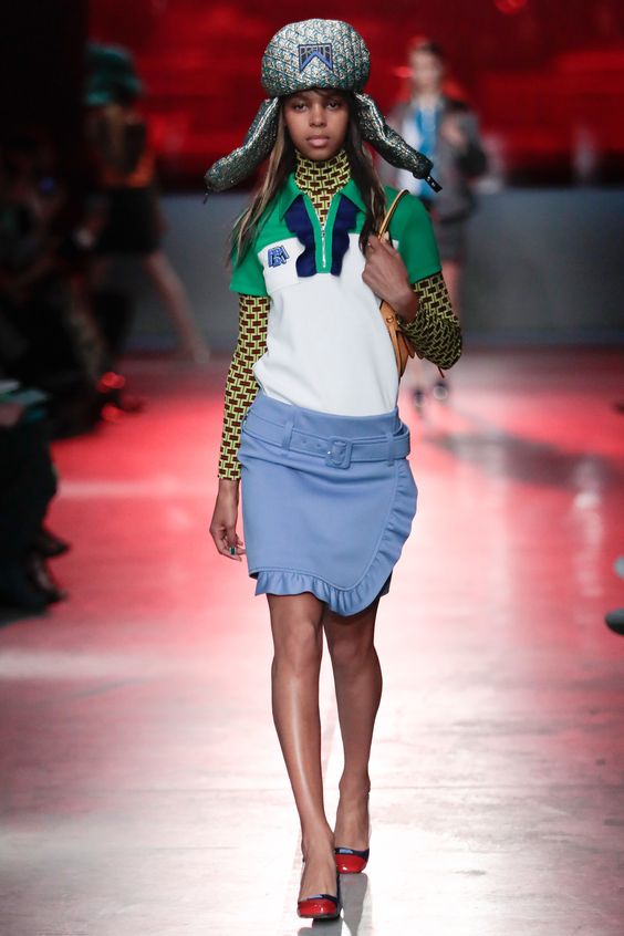 4dc095facef52460e0c81fc38358250e