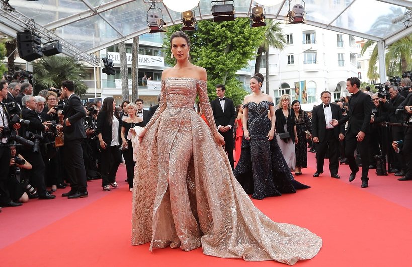 alessandra-ambrosio-premiera-the-wild-pear-tree-cannes-2018-461368-GALLERY_BIGmurad