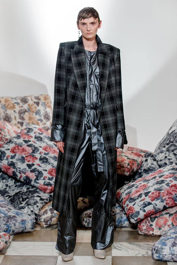 34560521_1700089386741541_6502459239217233920_n