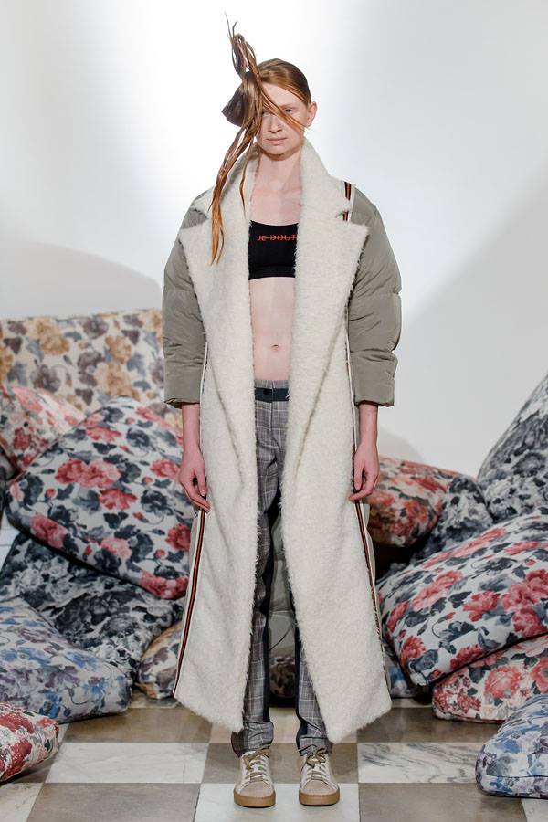 34562217_1700088586741621_7324774459393441792_n