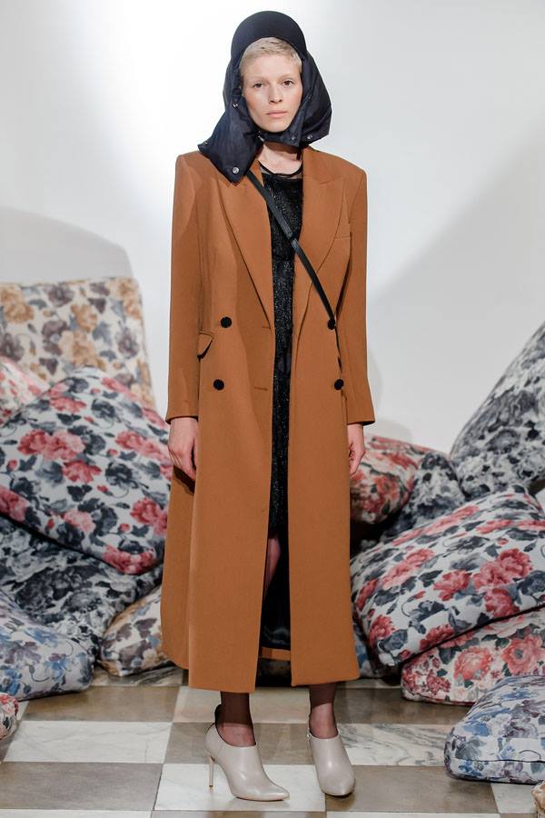 34699641_1700088960074917_3942228568351703040_n