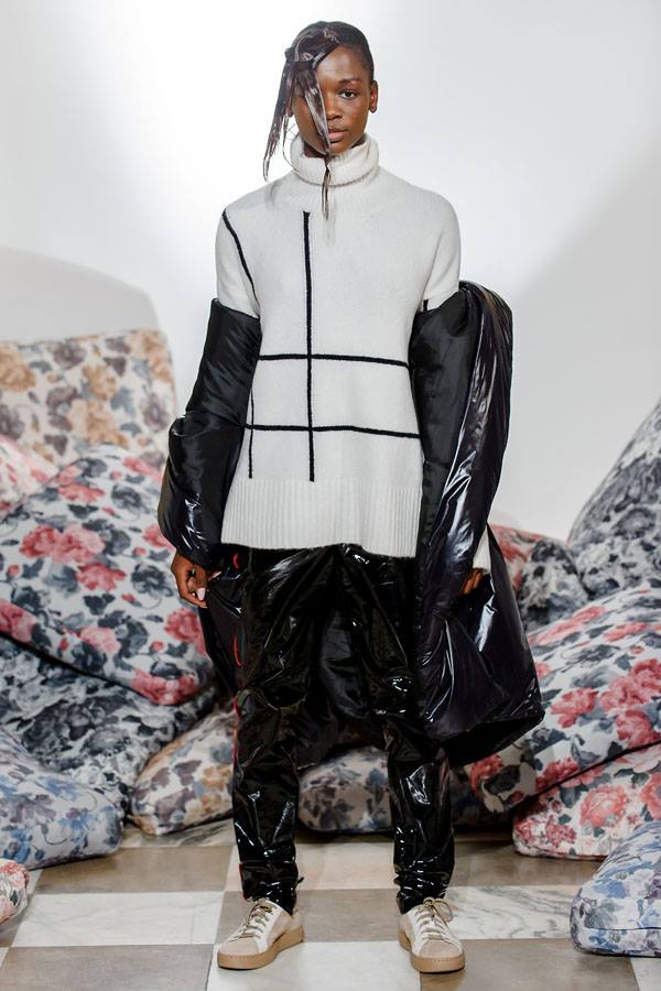 34746436_1700088723408274_8929944355137912832_n