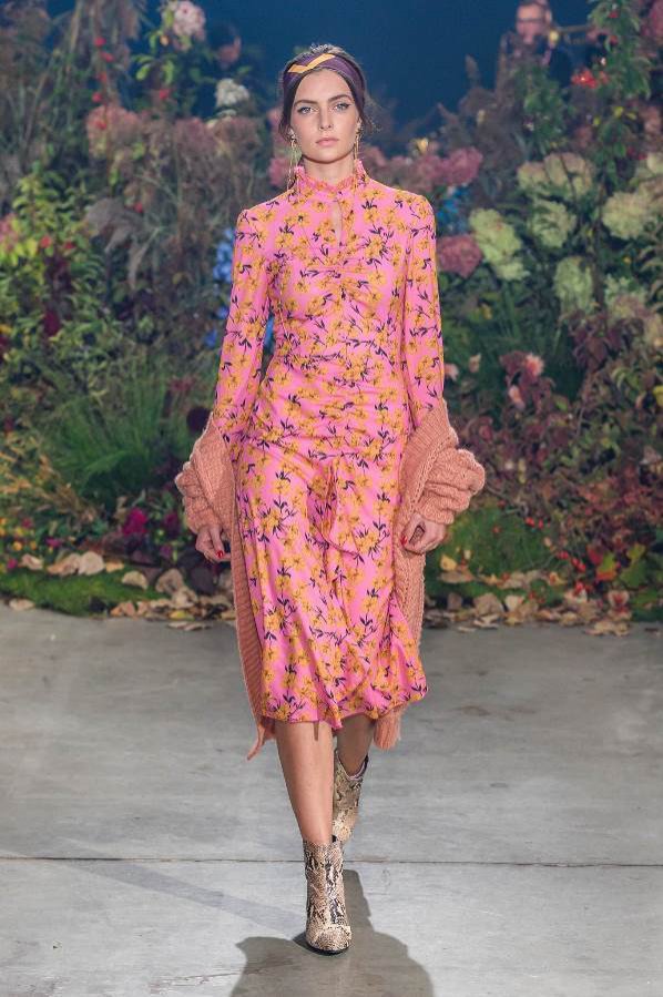 27-bizuu-200918-lowres-fotfilipokopny-fashionimages-813cb37c