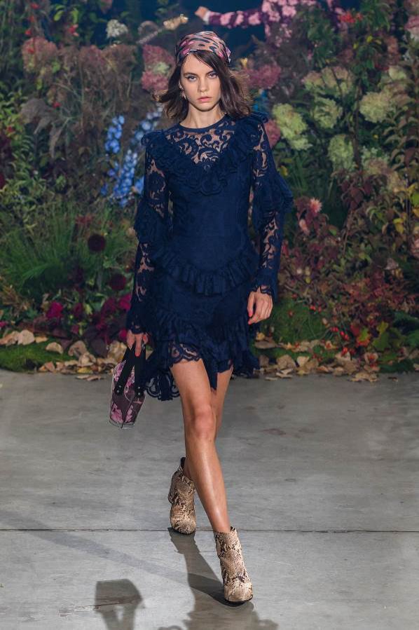 53-bizuu-200918-lowres-fotfilipokopny-fashionimages-4144652a