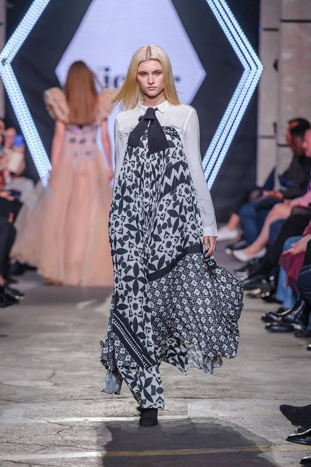 46108155_1762633860512485_109884925791961088_n