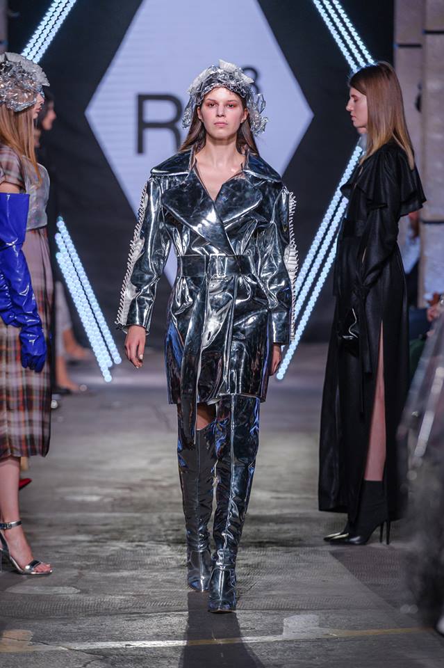 46264358_1993445700742932_5874284203041882112_n