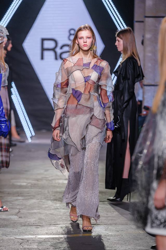 46482292_1993445330742969_6313171427663020032_n