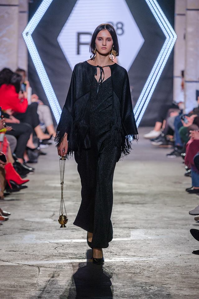 46492635_1993445057409663_4998413455103885312_n