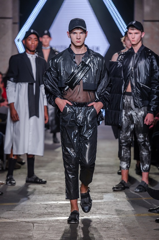 9_KTW-091118_3-PiotrPopiolek_highres_fotFilipOkopny-FashionImages