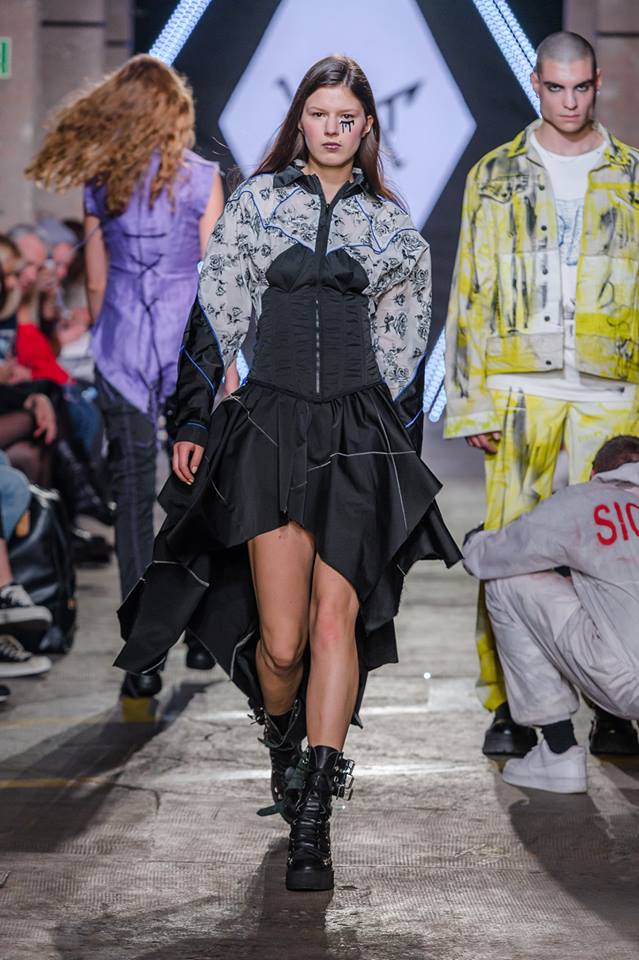 46501805_1999185170168985_8853612302272823296_n