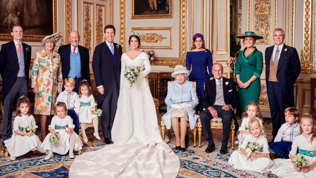 181013182100-01-princess-eugenie-jack-brooksbank-official-wedding-photos-restricted-super-tease.jpg