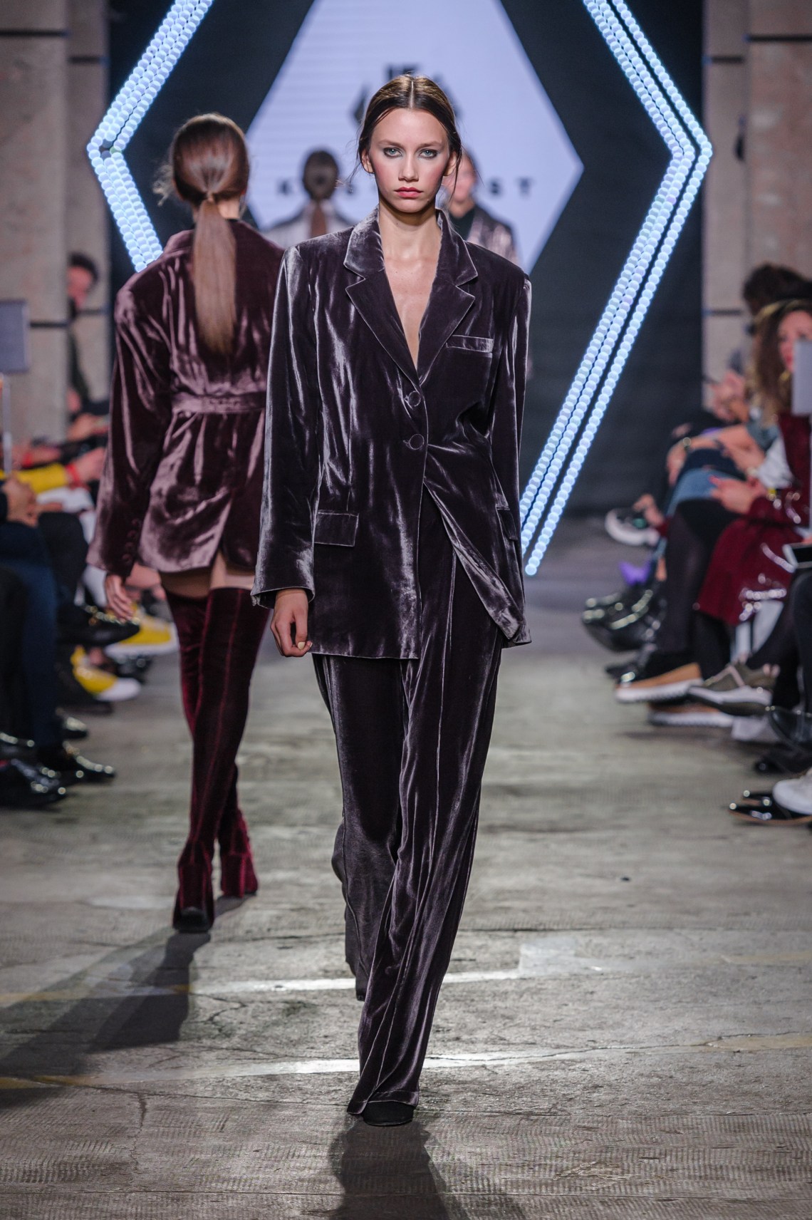 8ktw-101118_15-kaskryst_highres_fotfilipokopny-fashionimages