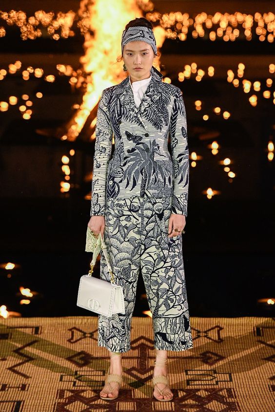 dcdcc8f566f44ad24b6b4198b3151a82