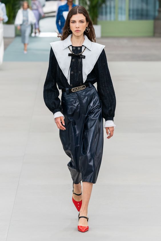 8e2618f9856fa4fbd60753cb9ccc7ce0