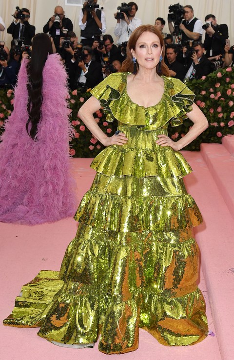 julianne moore valentitno hc