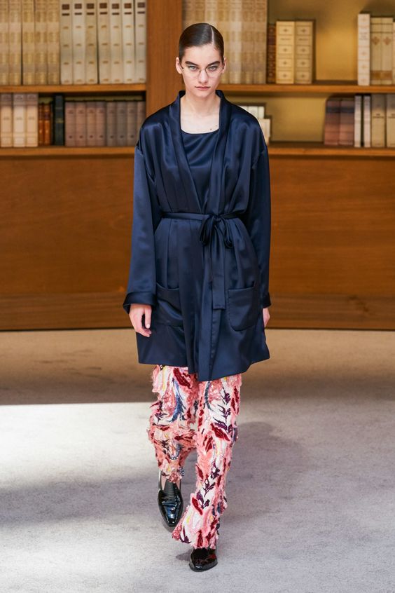 17eab45d2fbafcbb93beadf875bae050