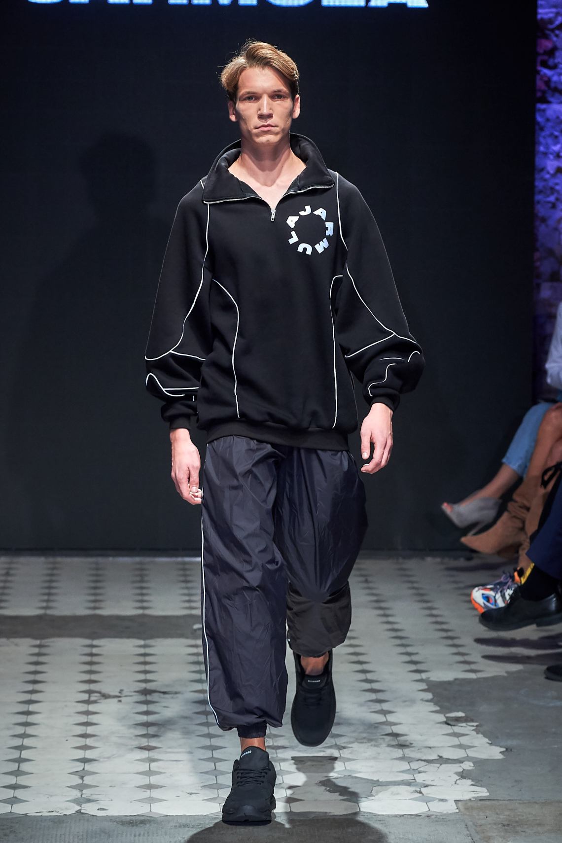 1_KTW_DAY1_111019_MATEUSZ-JARMULA_highres-fotFilipOkopny-FashionImages