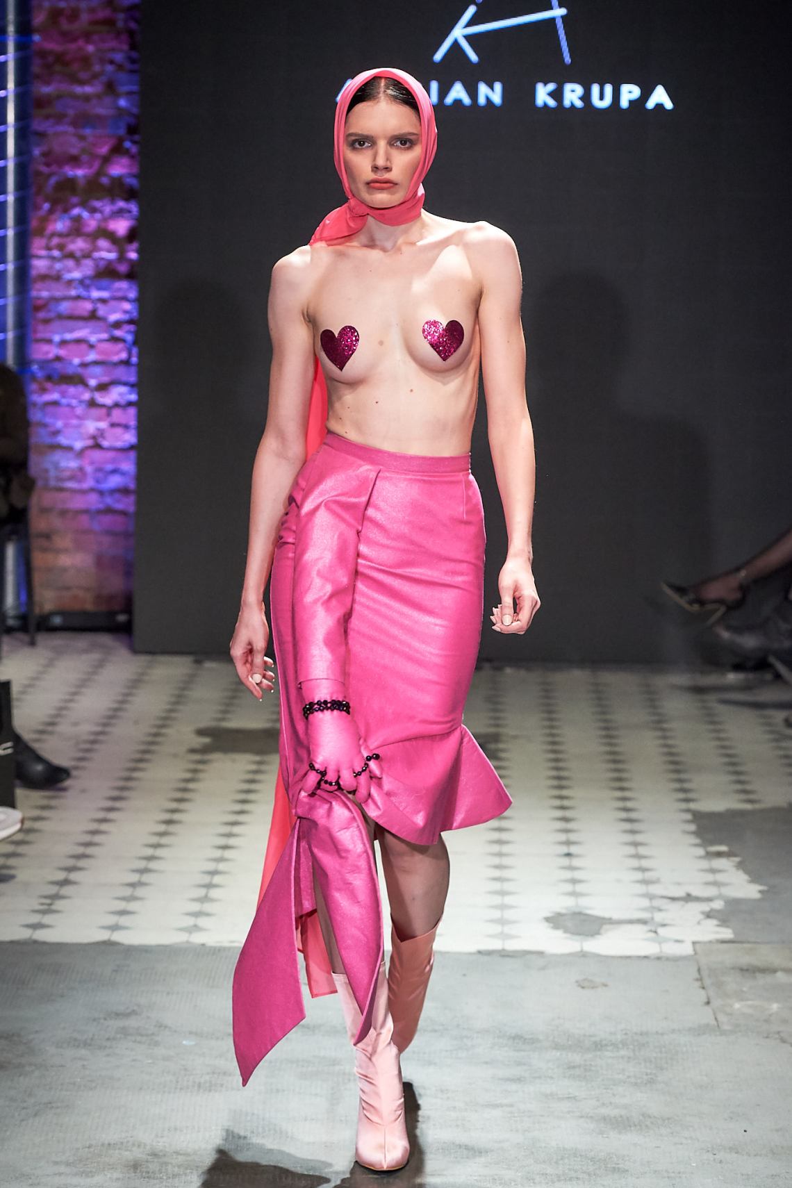 11_KTW_DAY1_111019_ADRIAN-KRUPA_lowres-fotFilipOkopny-FashionImages