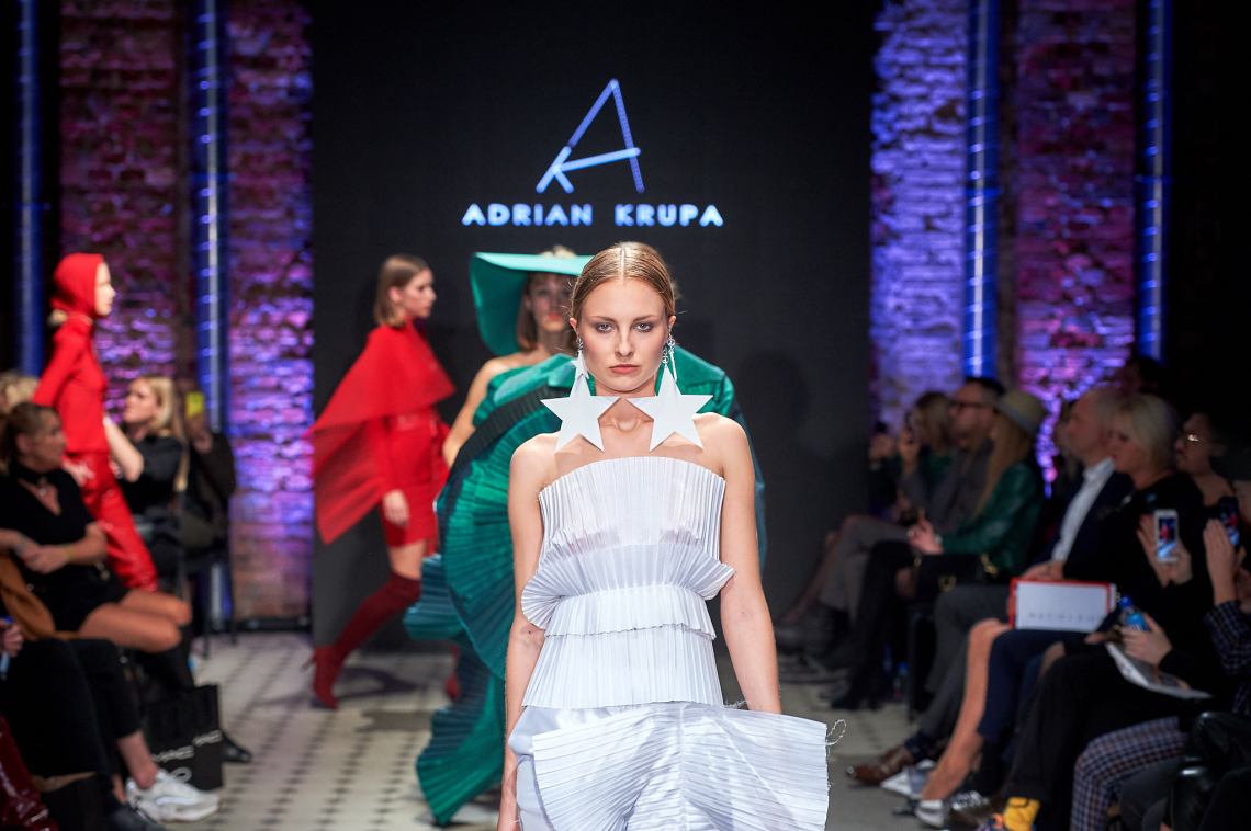 16_KTW_DAY1_111019_ADRIAN-KRUPA_lowres-fotFilipOkopny-FashionImages