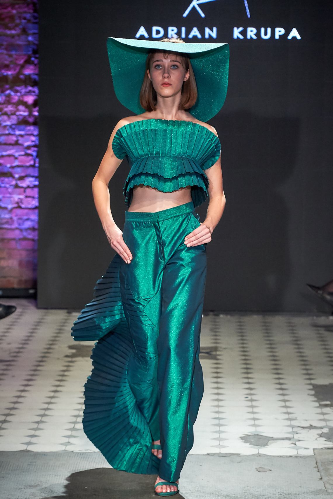 4_KTW_DAY1_111019_ADRIAN-KRUPA_lowres-fotFilipOkopny-FashionImages