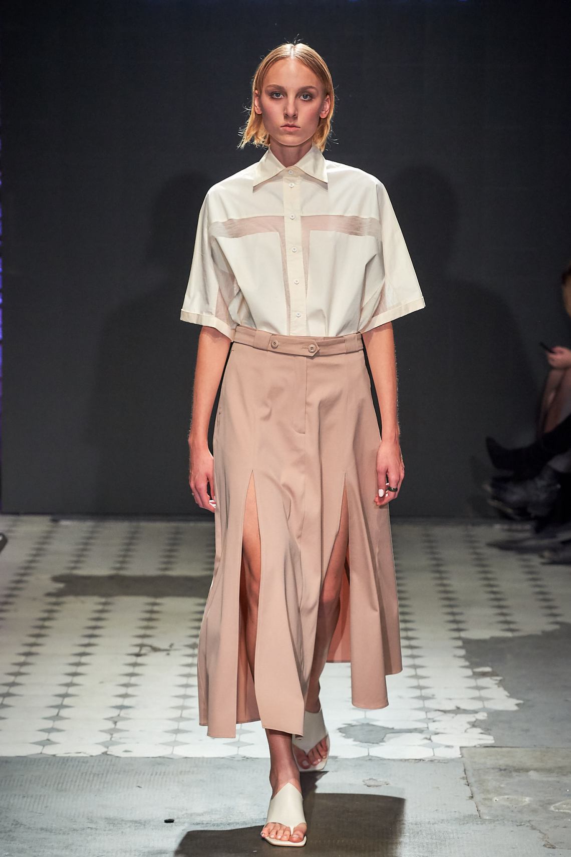 11_KTW_DAY1_111019_BOBKOVA_lowres-fotFilipOkopny-FashionImages