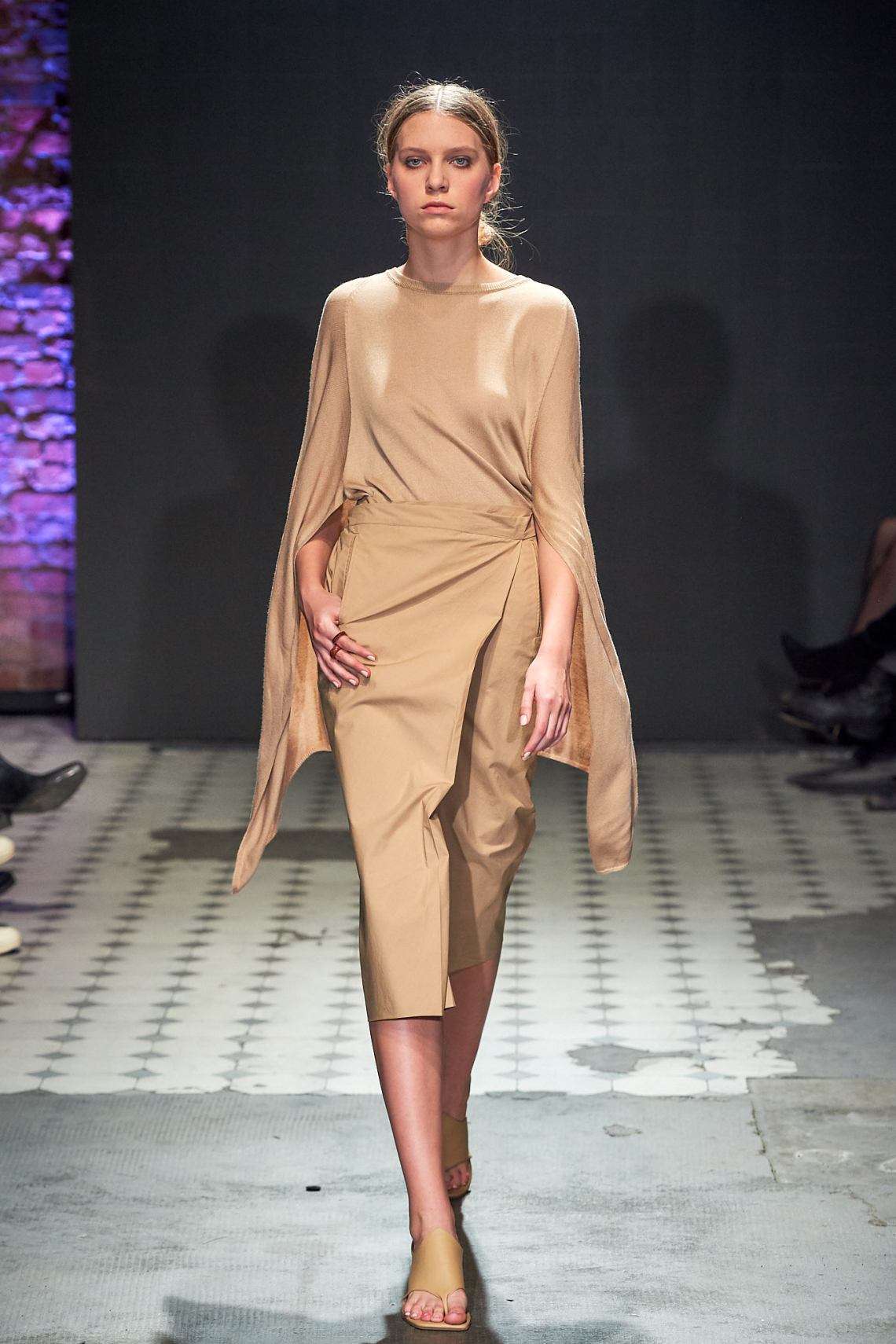 15_KTW_DAY1_111019_BOBKOVA_lowres-fotFilipOkopny-FashionImages