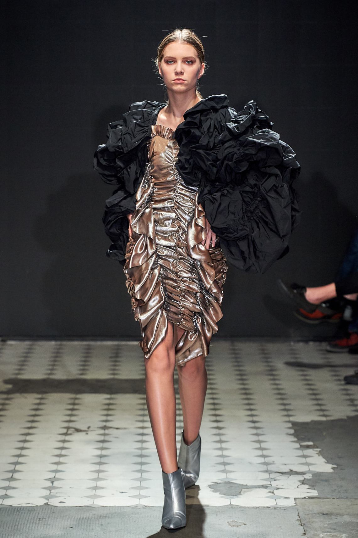 12_KTW_DAY2_121019_WESOLOWSKI_lowres-fotFilipOkopny-FashionImages