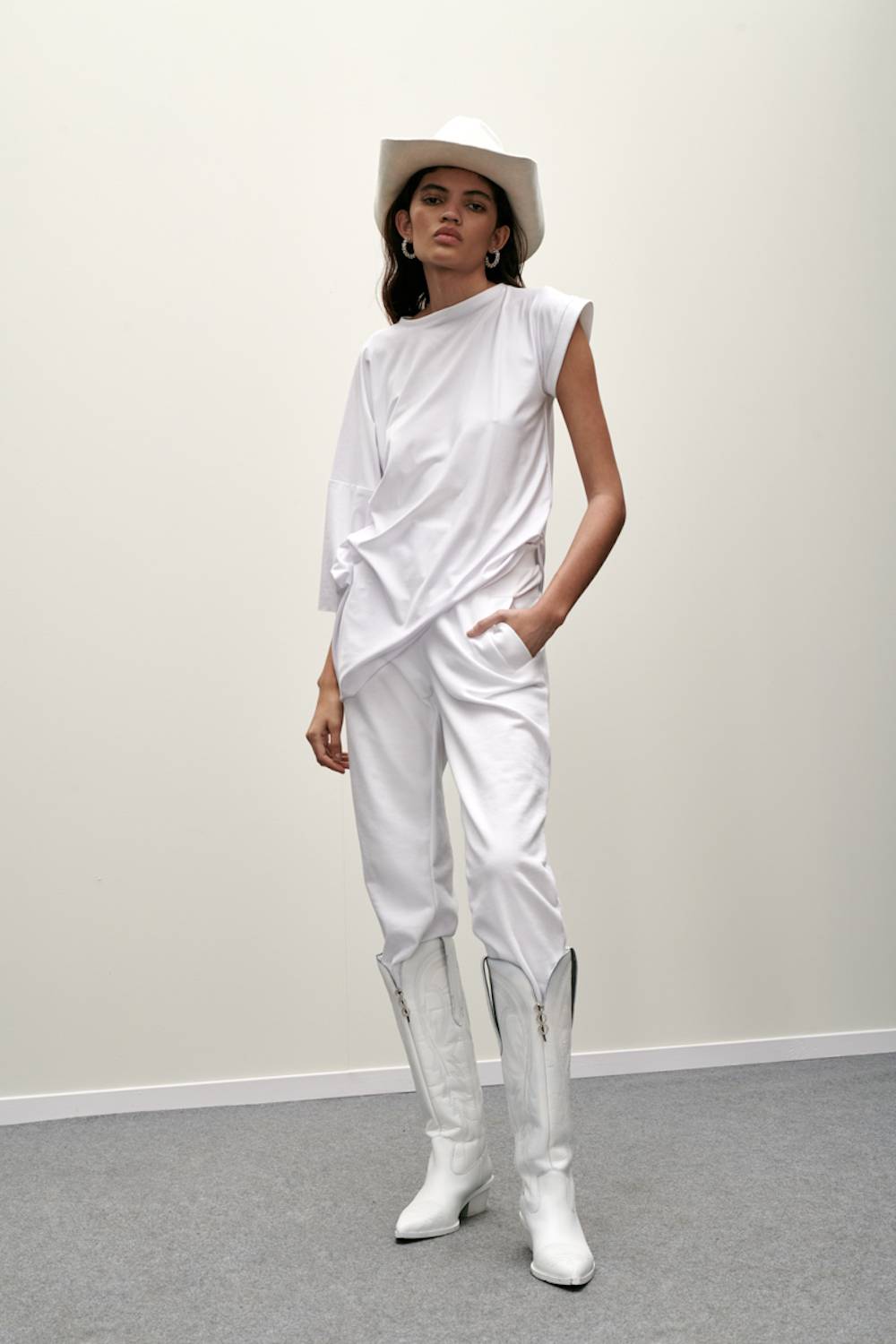 small-200207-vicher-1932_1600