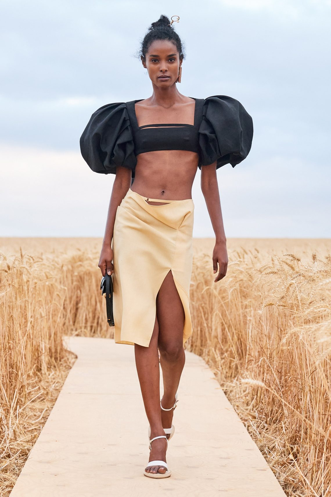 00050-Jacquemus-Spring-21